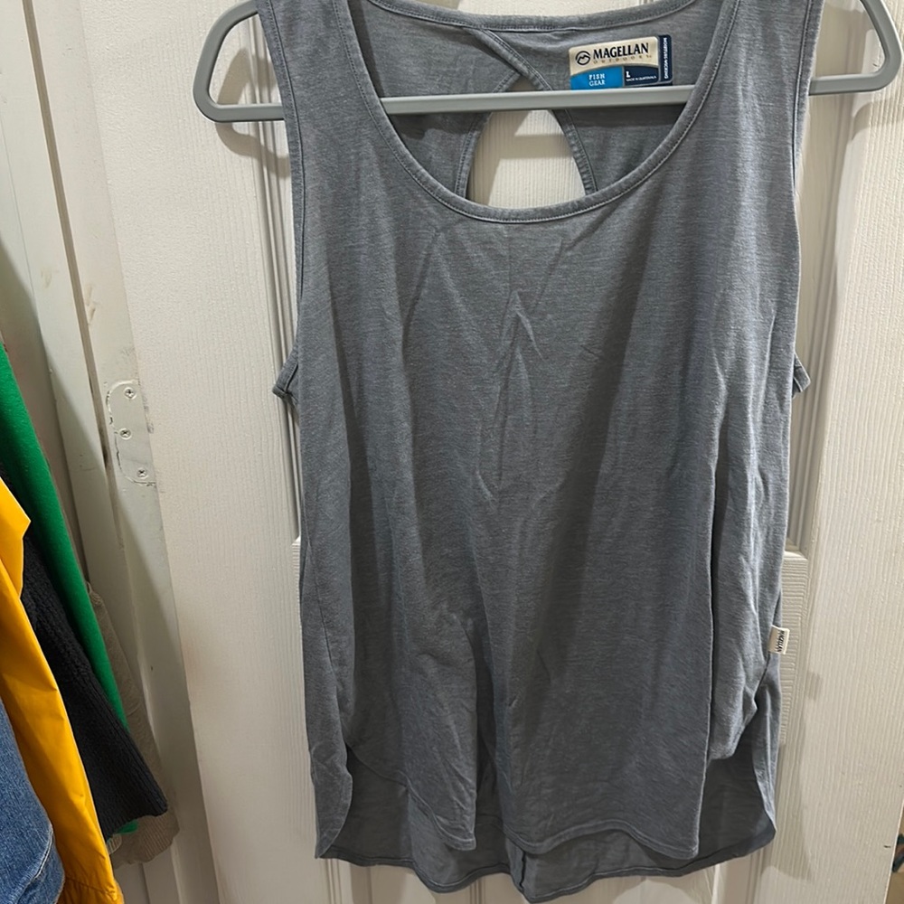 Workout shirt never worn